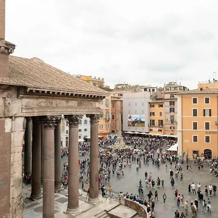 The Artist's House In Front Of Pantheon * Roma